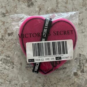 Victoria’s Secret Sponge Heart New